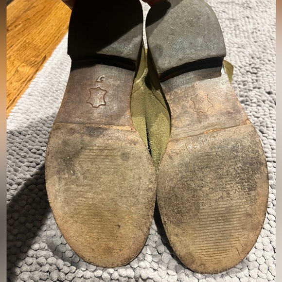 Free People Green Suede Cambridge booties size 7 - Picture 7 of 8